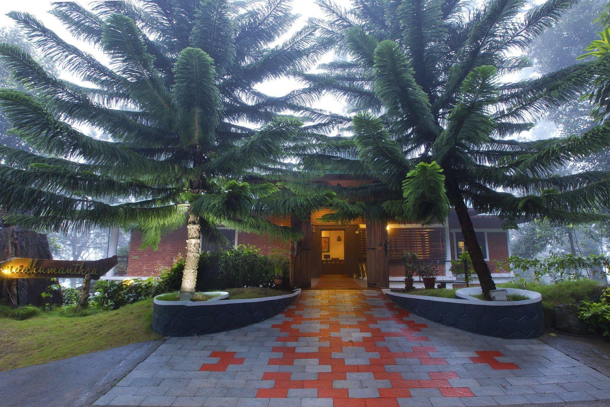 Madhumanthra Resort - Homestay Munnar Bagian luar foto