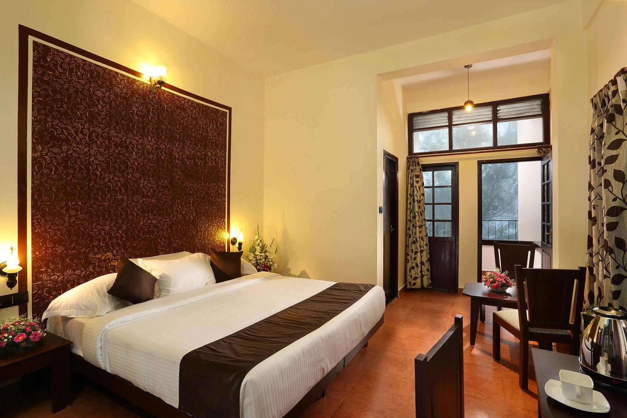 Madhumanthra Resort - Homestay Munnar Bagian luar foto