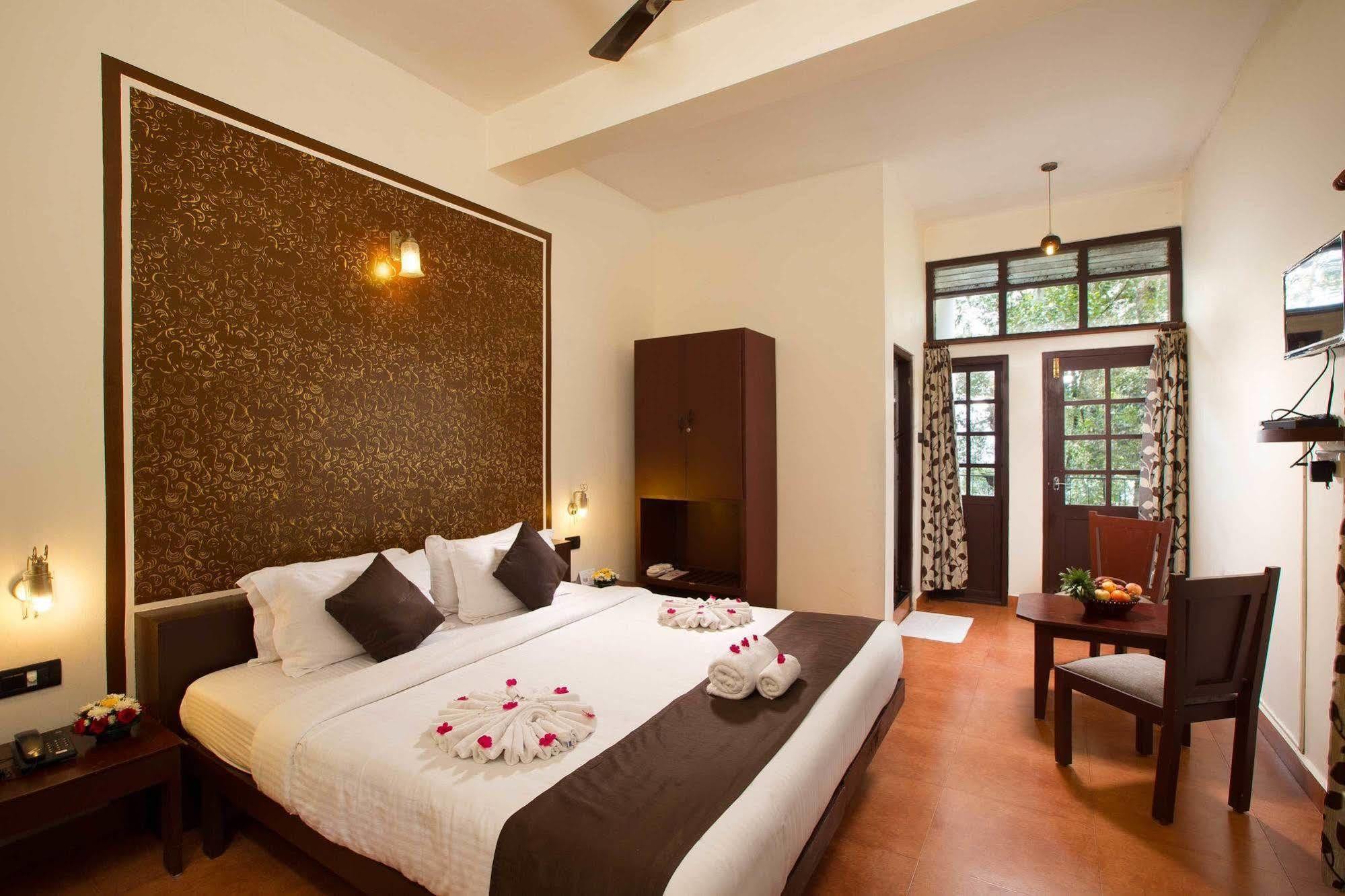 Madhumanthra Resort - Homestay Munnar Bagian luar foto