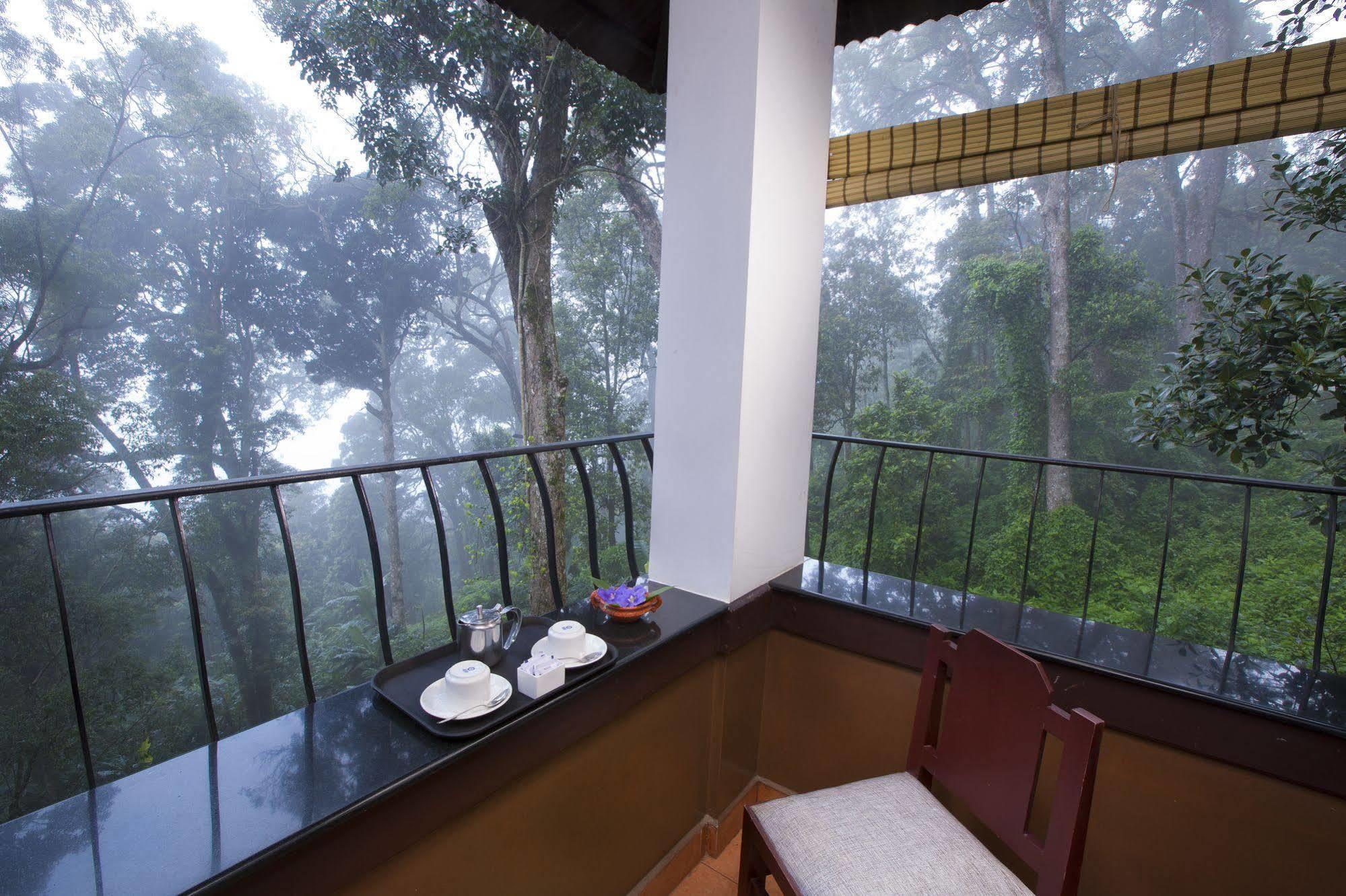 Madhumanthra Resort - Homestay Munnar Bagian luar foto